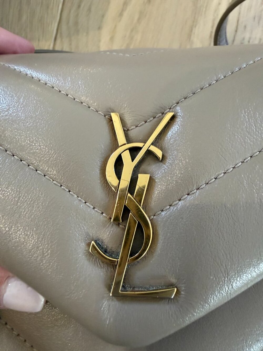 Saint Laurent-LIKE NEW- Loulou Toy Flapbag Matelasse- TAN/TAUPE - Picture 10 of 12